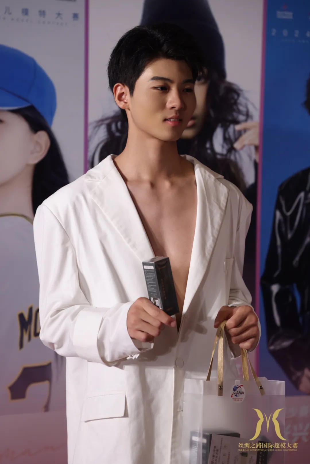 人物專訪|朱泓任：璀璨新星，逐夢時尚